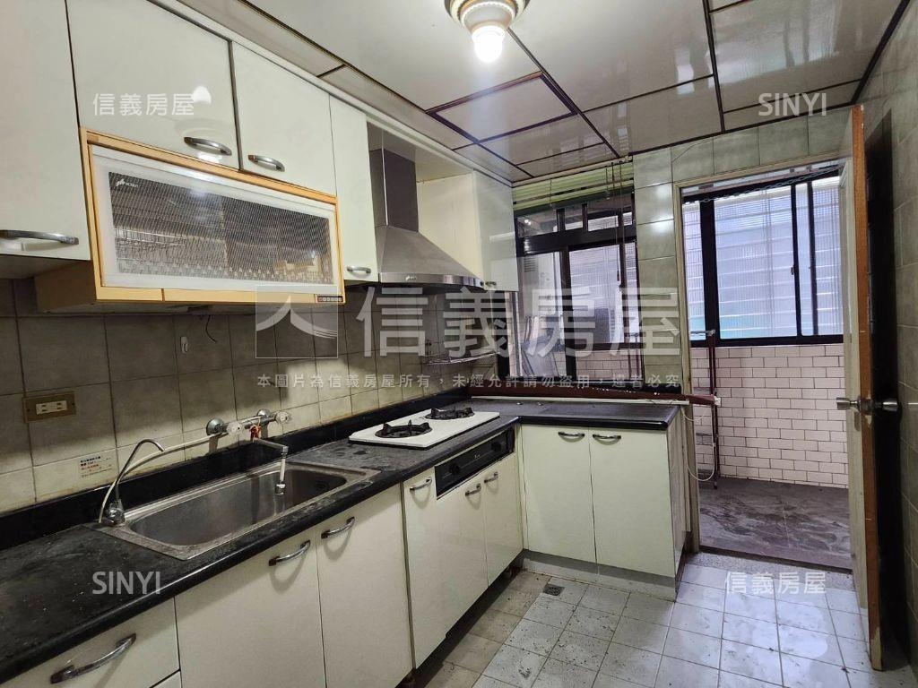 名仕園大器靜巷美廈房屋室內格局與周邊環境