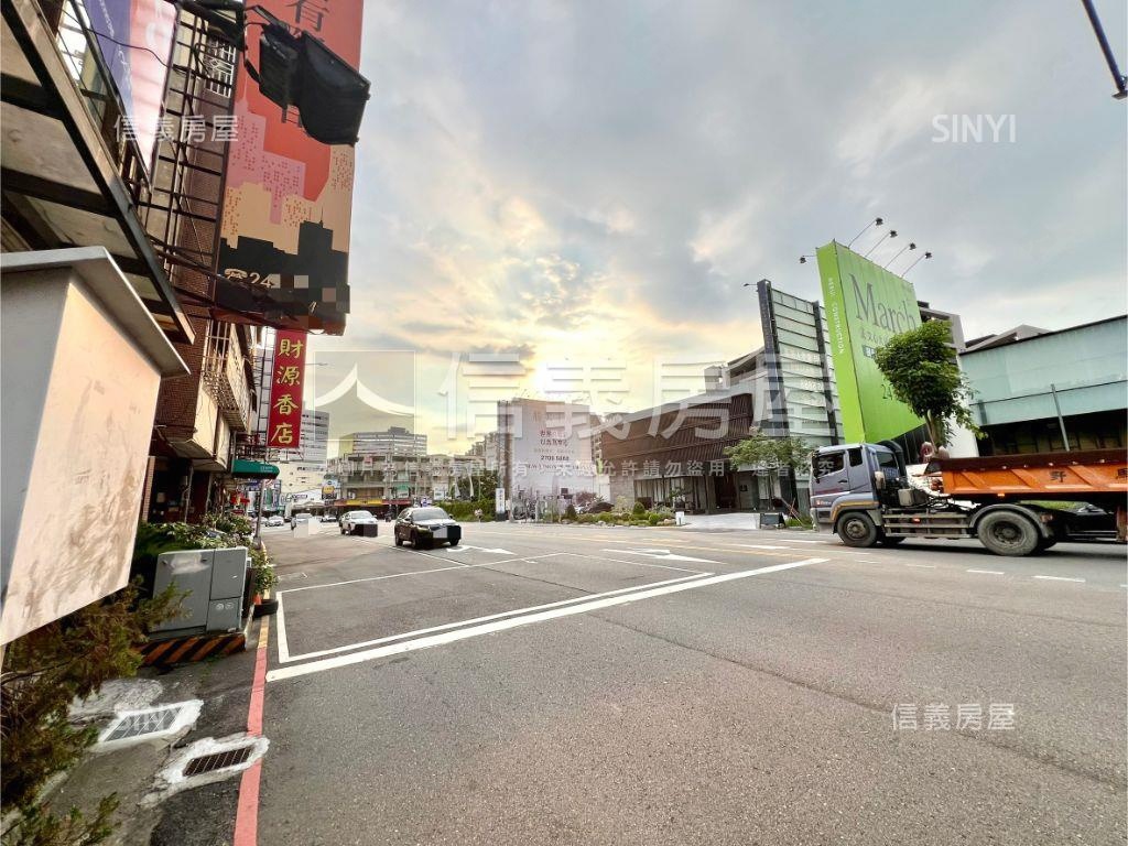 逢甲套房房屋室內格局與周邊環境