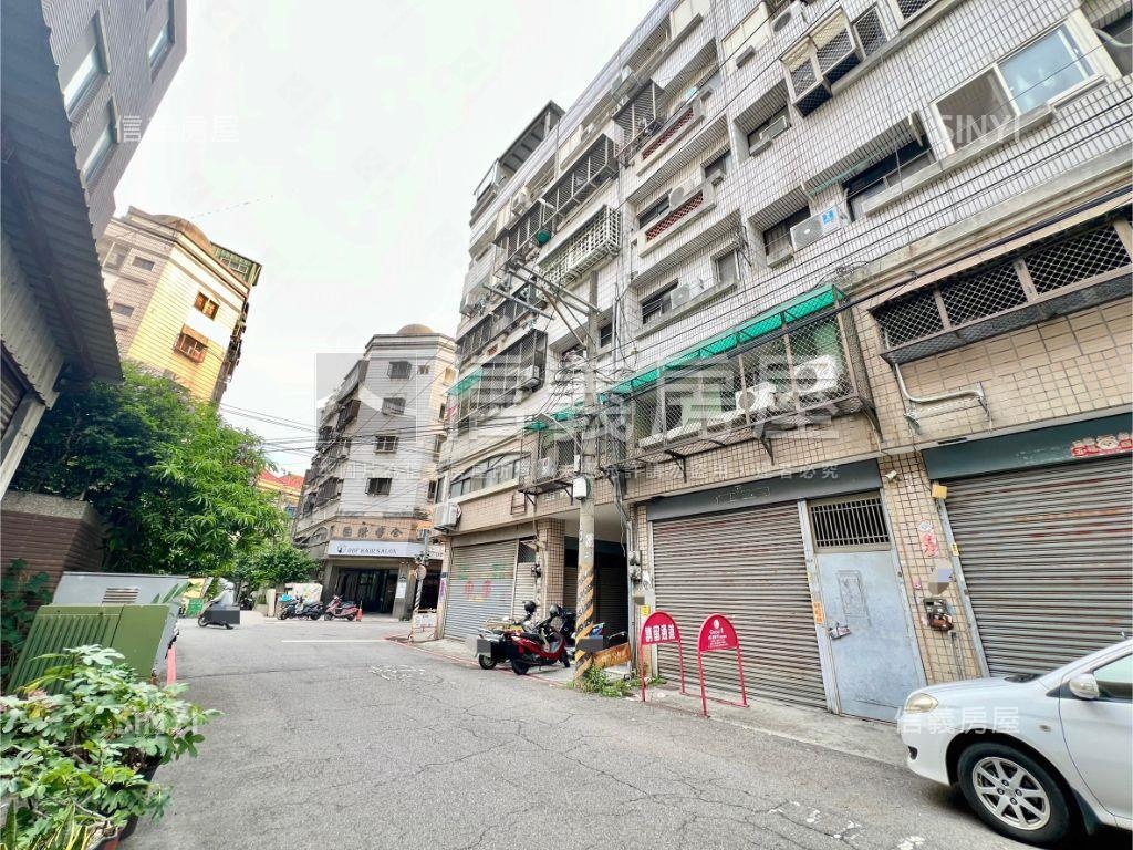 逢甲套房房屋室內格局與周邊環境