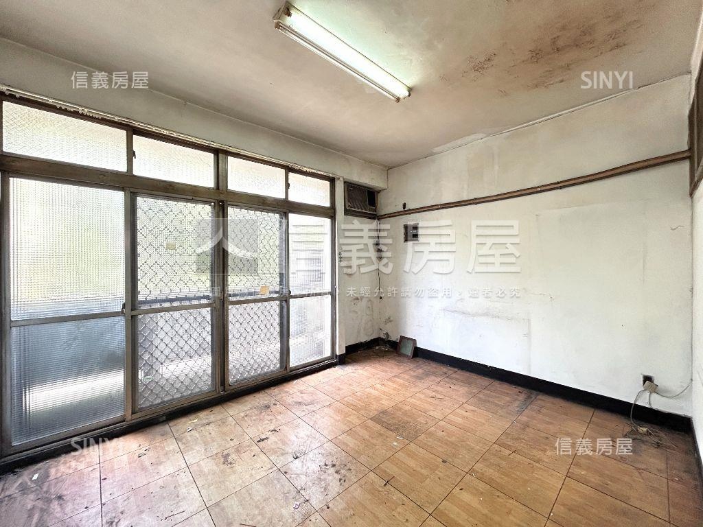 正忠明南路近公益路金透店房屋室內格局與周邊環境