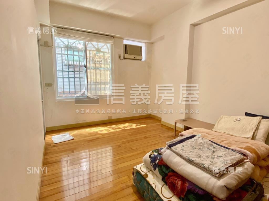 皇龍太學庭院自成景雙車墅房屋室內格局與周邊環境