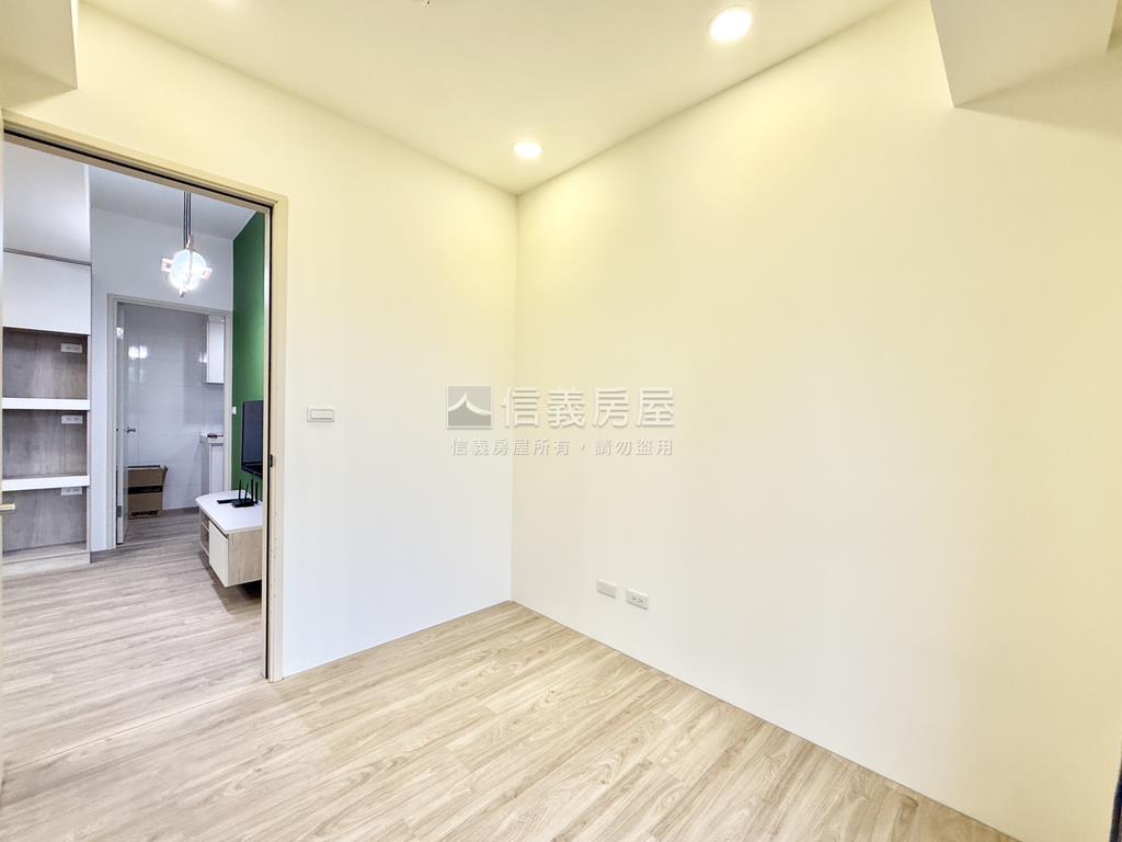 近未來捷運站低總價三房房屋室內格局與周邊環境