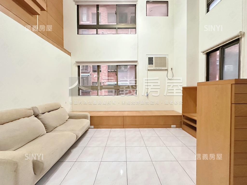 ａ８台北華府房屋室內格局與周邊環境