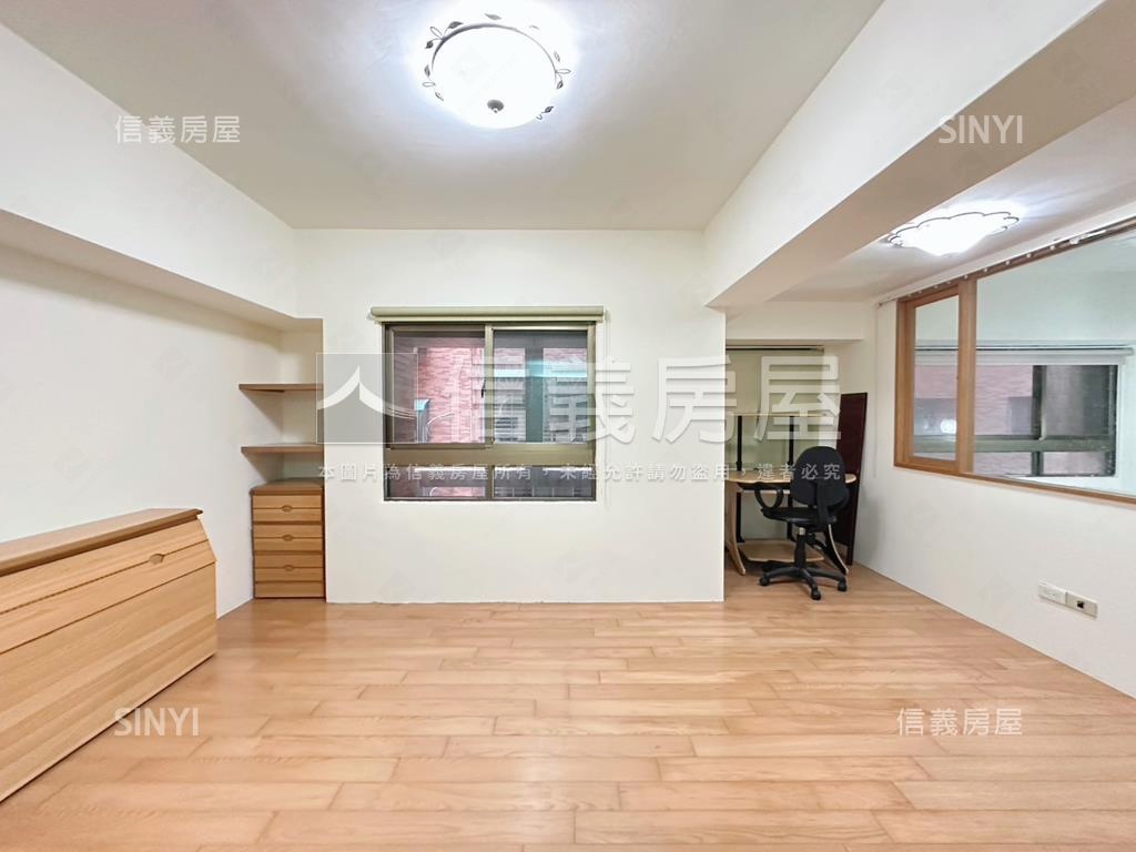 ａ８台北華府房屋室內格局與周邊環境