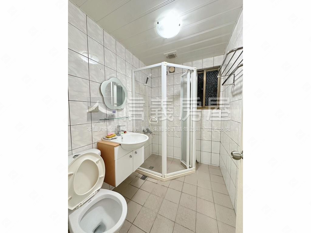 ａ８台北華府房屋室內格局與周邊環境