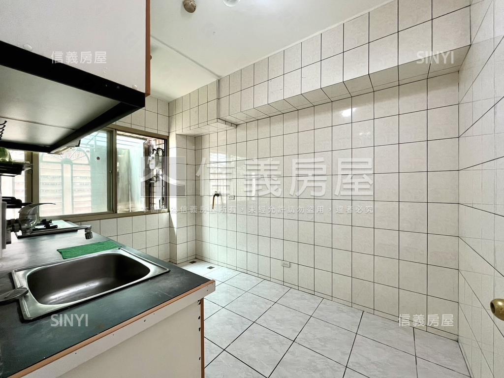 板橋京都景觀三房房屋室內格局與周邊環境
