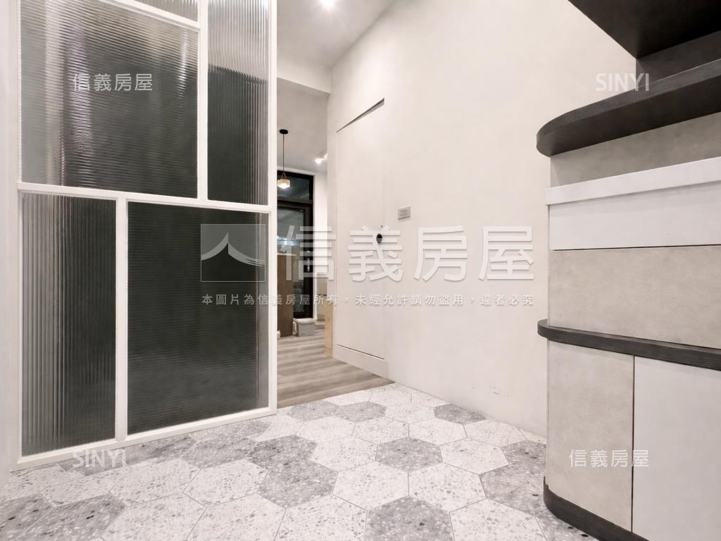 稀有米勒２房裝潢捷運宅房屋室內格局與周邊環境