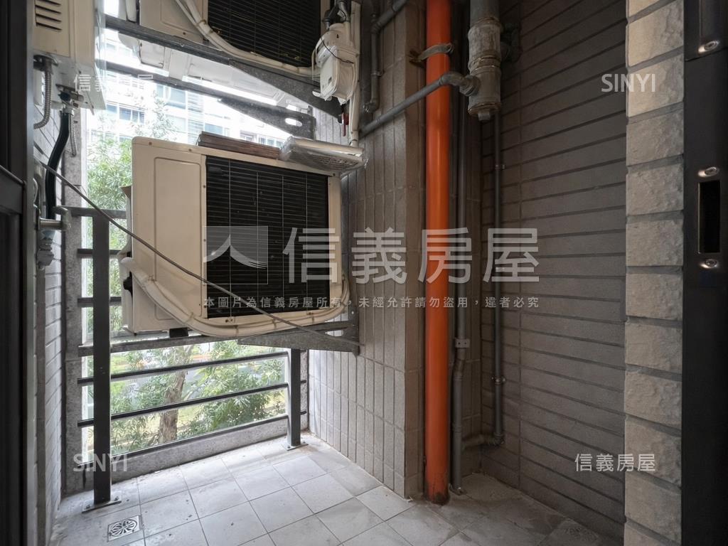 稀有米勒２房裝潢捷運宅房屋室內格局與周邊環境