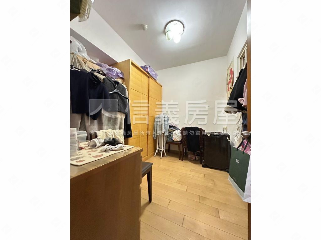 ★林茵大道三房車位★房屋室內格局與周邊環境