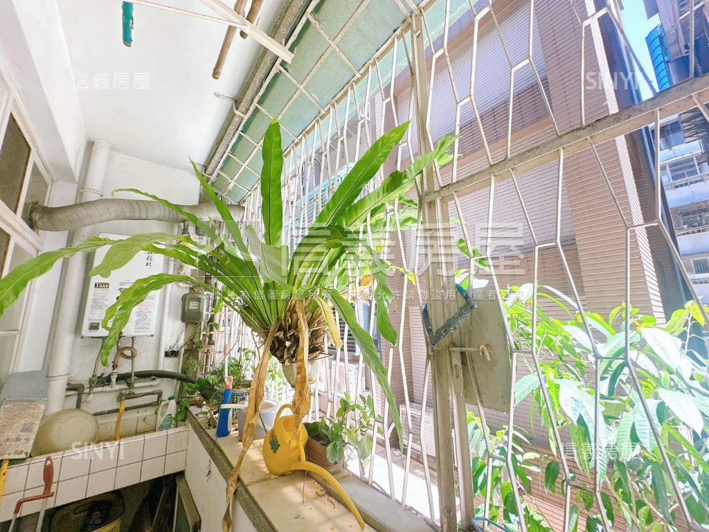 稀有近大安森林公園２樓房屋室內格局與周邊環境