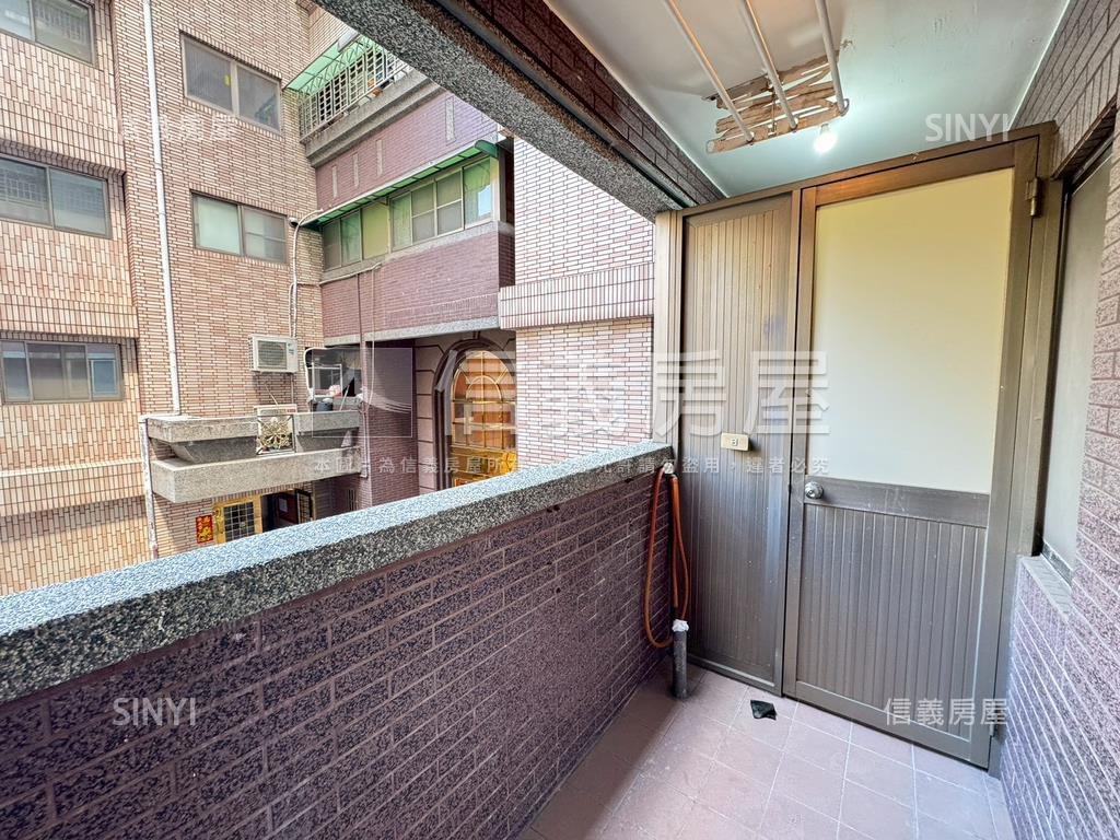 文山特區閃亮亮金店面房屋室內格局與周邊環境