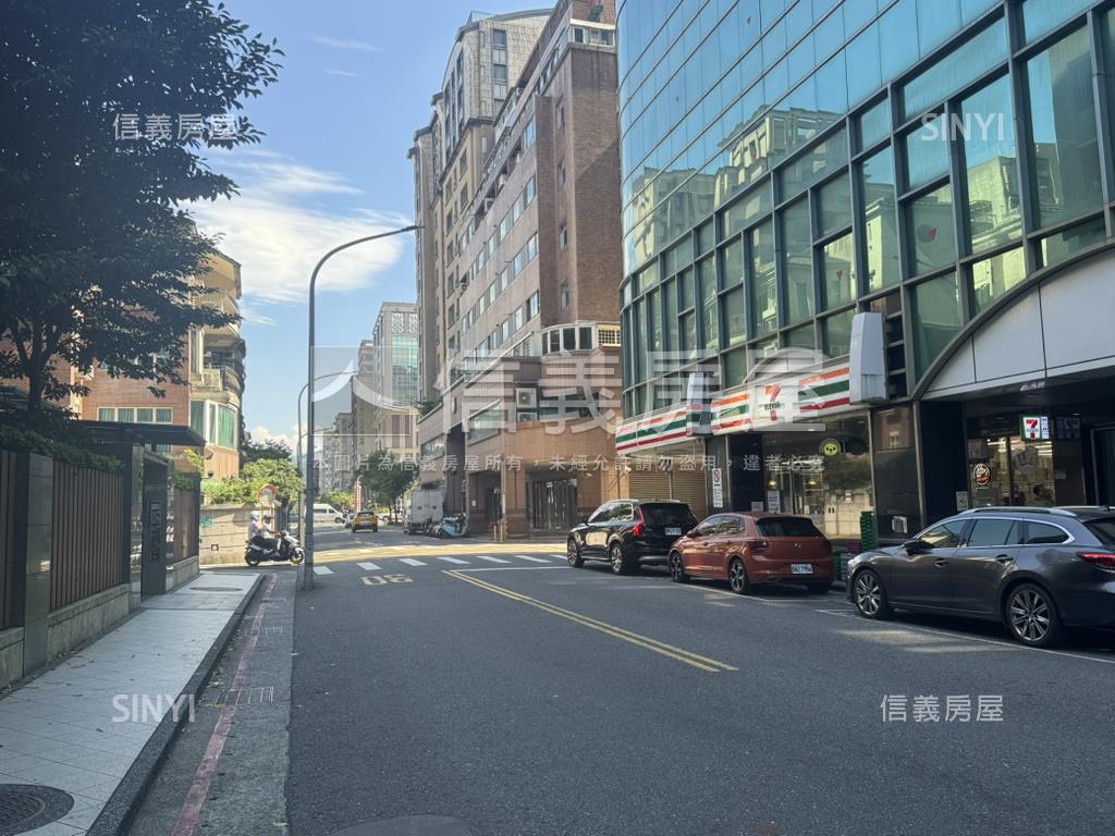 三軍總醫院旁稀有店面房屋室內格局與周邊環境