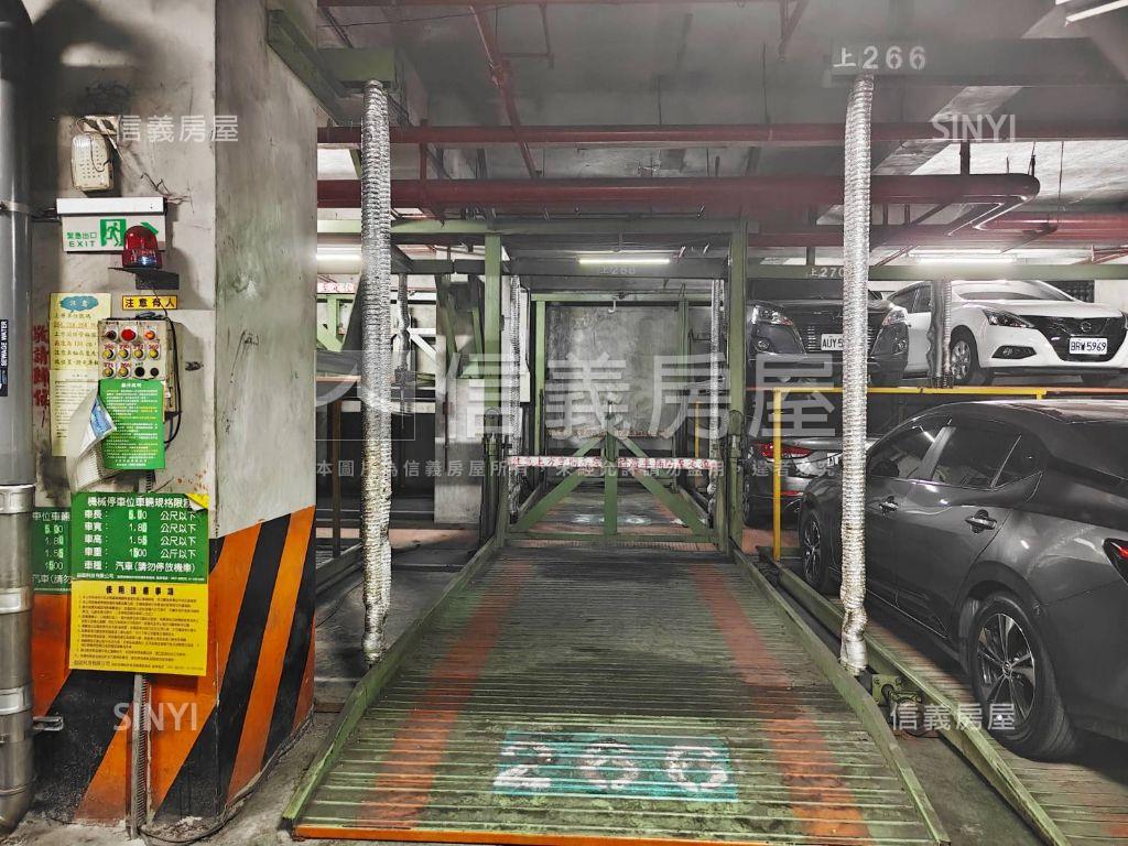 復興路稀有三層樓店附車位房屋室內格局與周邊環境