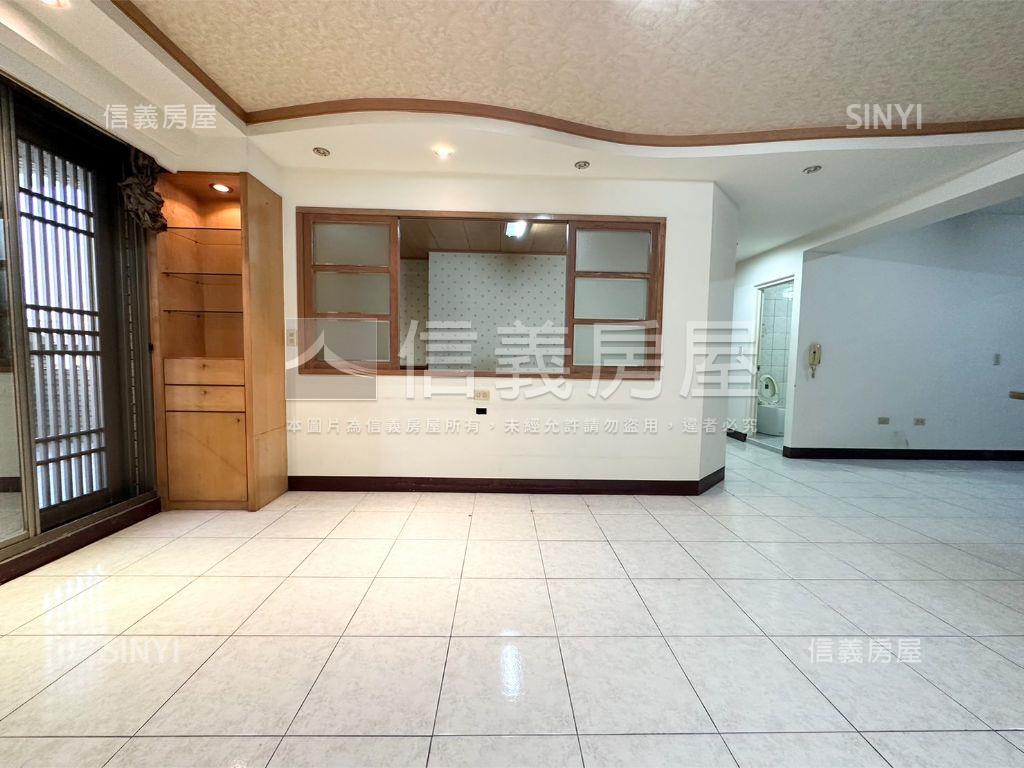 東區崇善八街露臺三房平車房屋室內格局與周邊環境