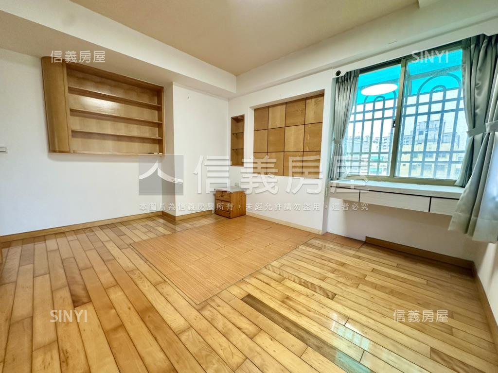 東區崇善八街露臺三房平車房屋室內格局與周邊環境