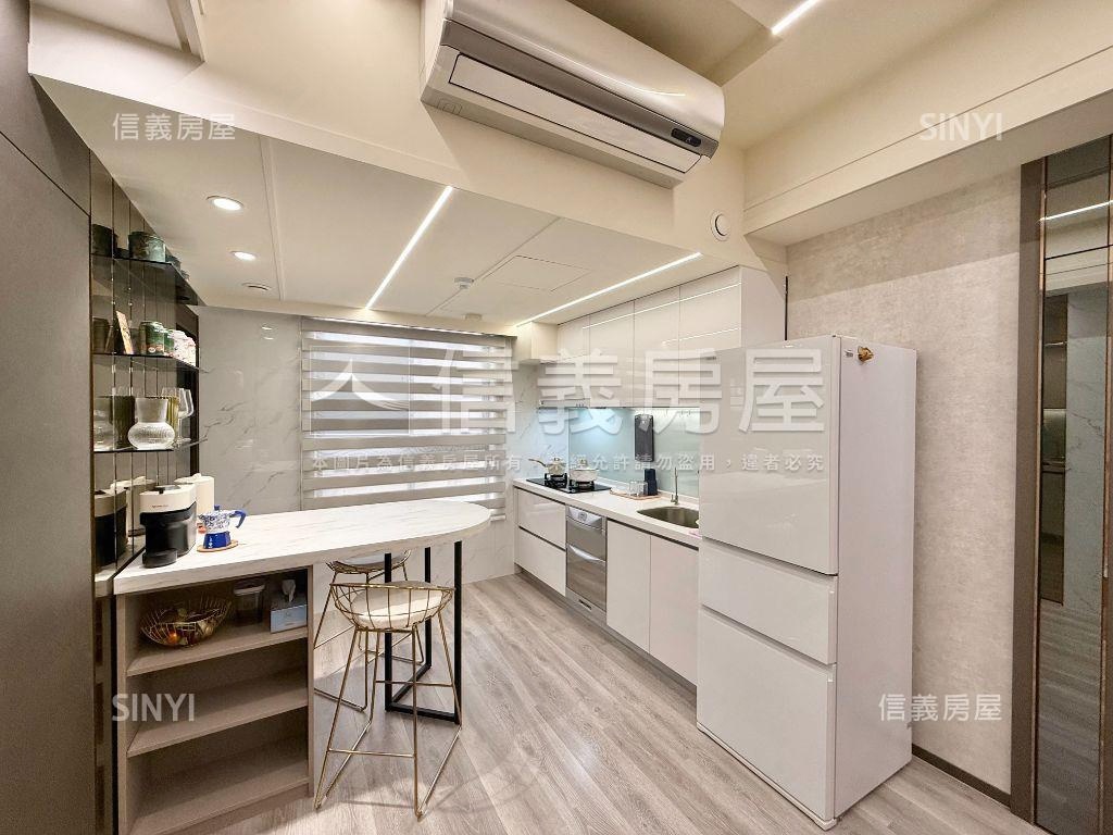 佳鋐首邑兩房兩衛平車宅房屋室內格局與周邊環境