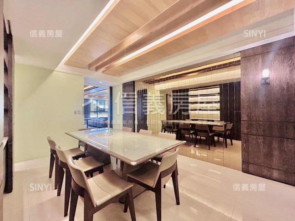 百達富裔裝潢秋紅谷視野房屋室內格局與周邊環境