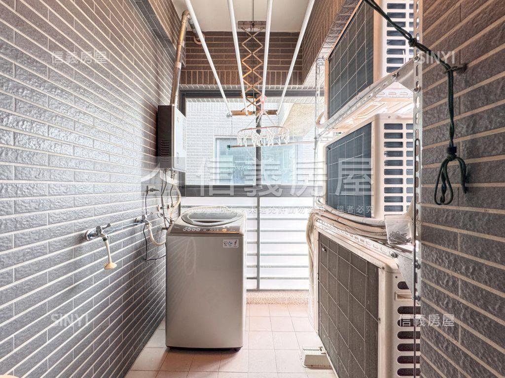 中科藍海頂樓帝王戶雙車位房屋室內格局與周邊環境