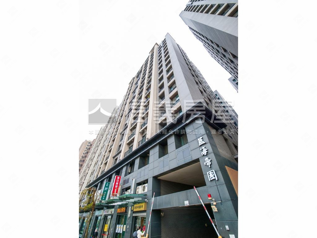 中科藍海頂樓帝王戶雙車位房屋室內格局與周邊環境