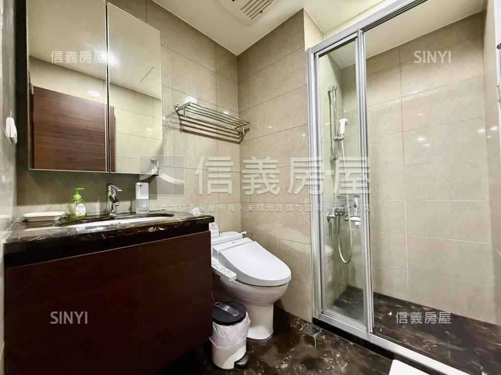 東方明珠．稀有戶別２房房屋室內格局與周邊環境