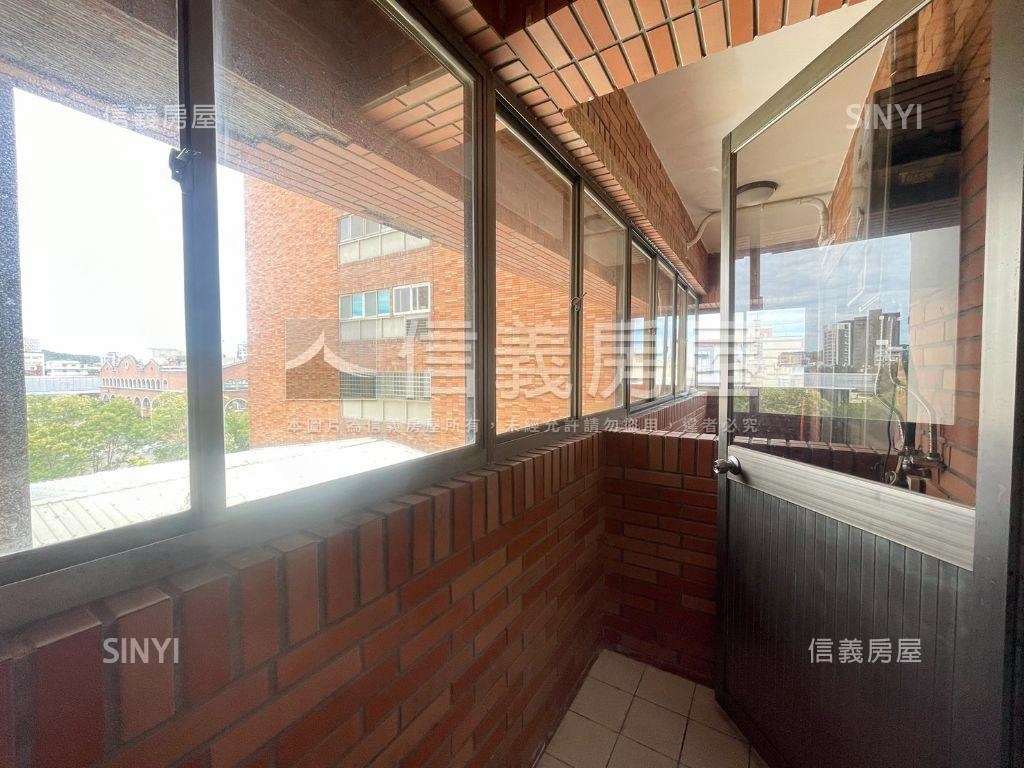 八大學區４面採光大四房房屋室內格局與周邊環境