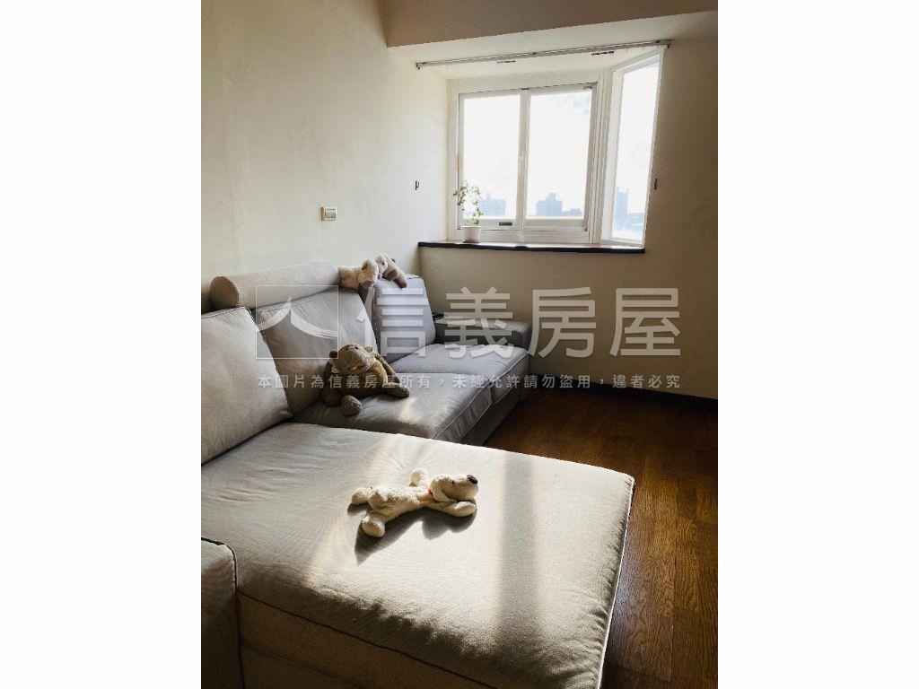 與光同行溫柔四房平車房屋室內格局與周邊環境