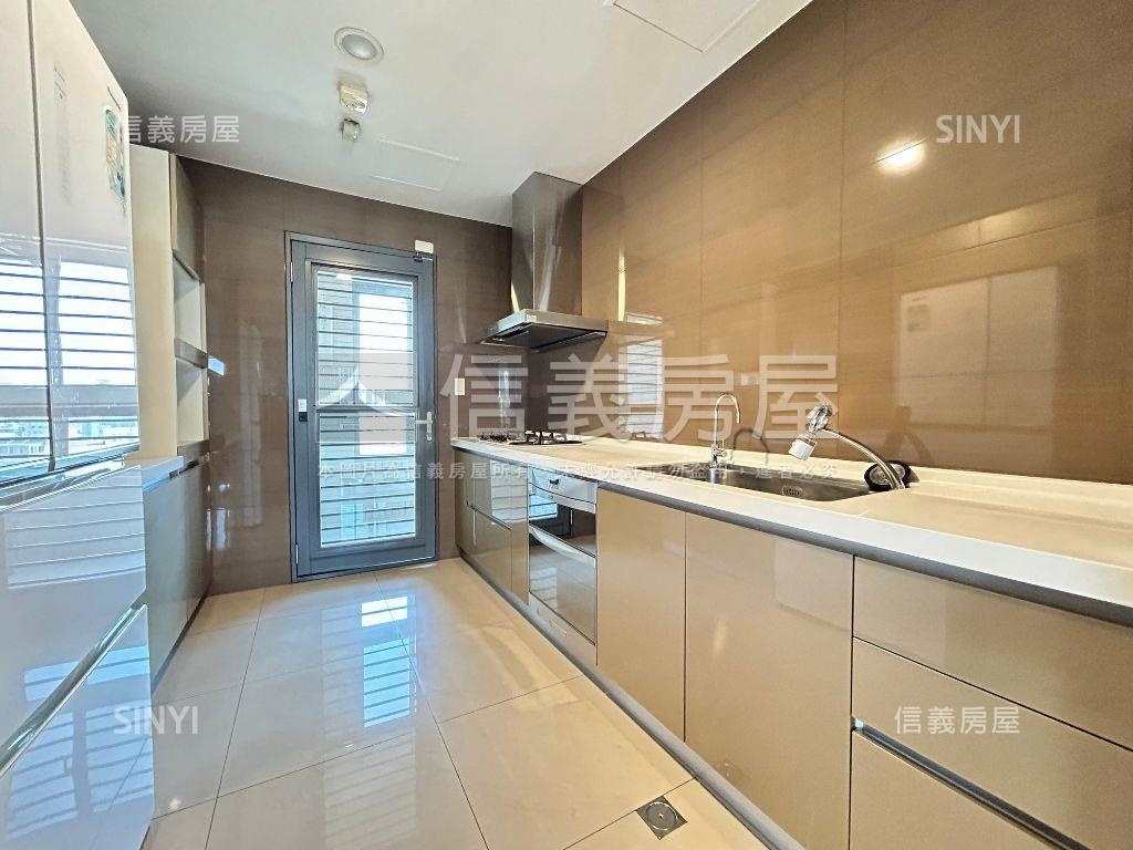 太子優生活大四房平面車位房屋室內格局與周邊環境