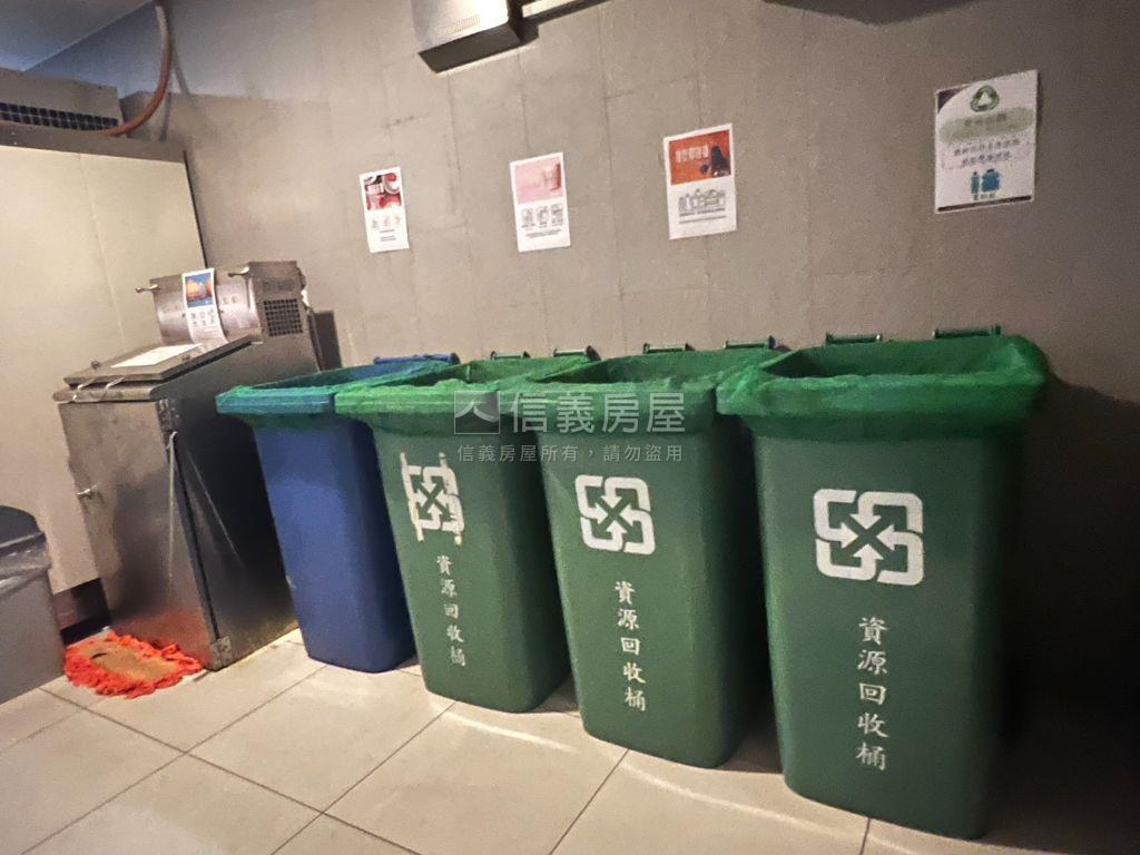烏日高鐵特區挑高樓店房屋室內格局與周邊環境