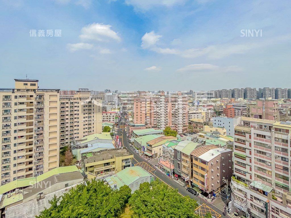 西屯帝王露臺戶❤兩房車位房屋室內格局與周邊環境