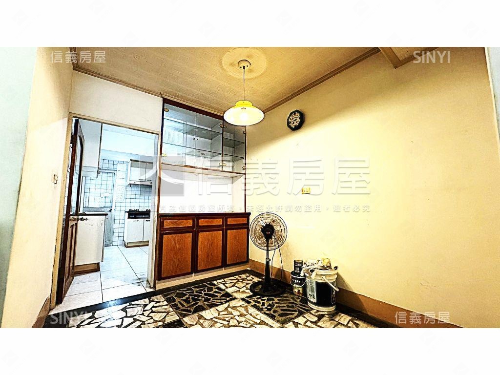 捷運溫馨方正採光美寓房屋室內格局與周邊環境