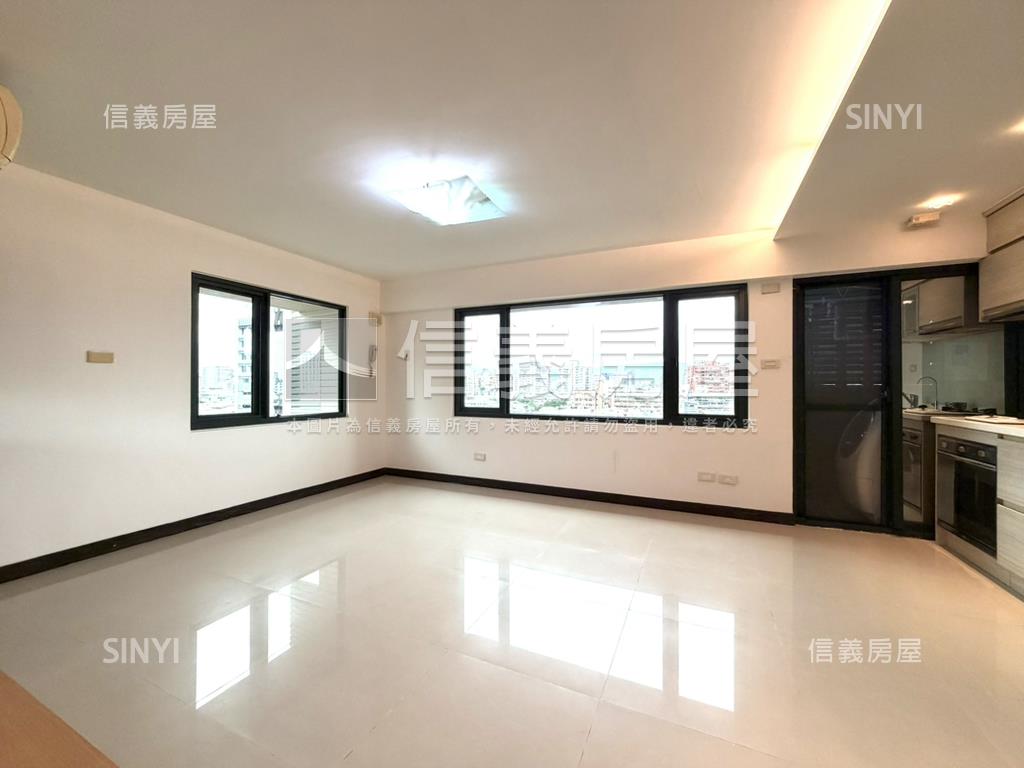 ＥＡＴ國際館邊間附車位房屋室內格局與周邊環境