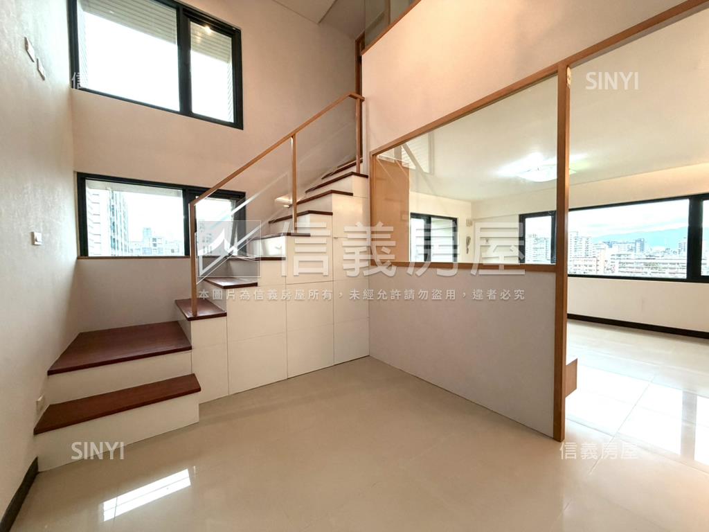 ＥＡＴ國際館邊間附車位房屋室內格局與周邊環境