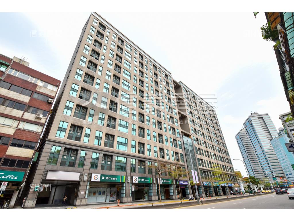 ＥＡＴ國際館邊間附車位房屋室內格局與周邊環境