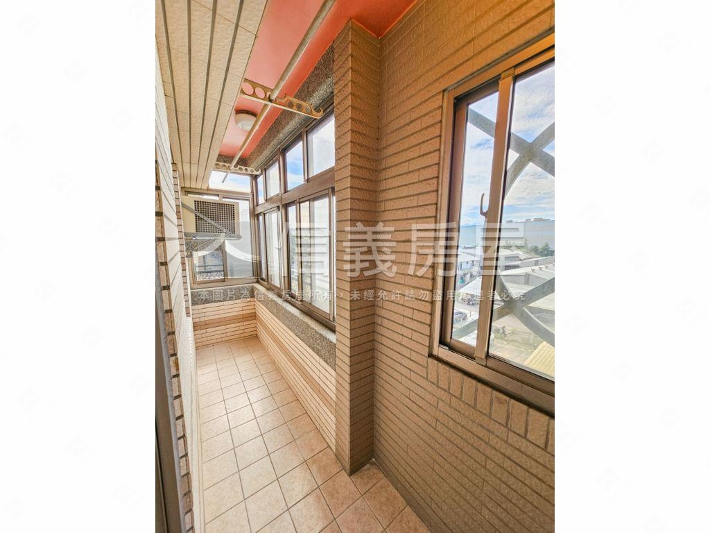 近未來體育園區智慧家三房房屋室內格局與周邊環境