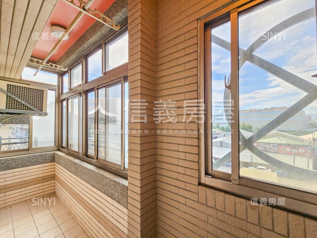 近未來體育園區智慧家三房房屋室內格局與周邊環境