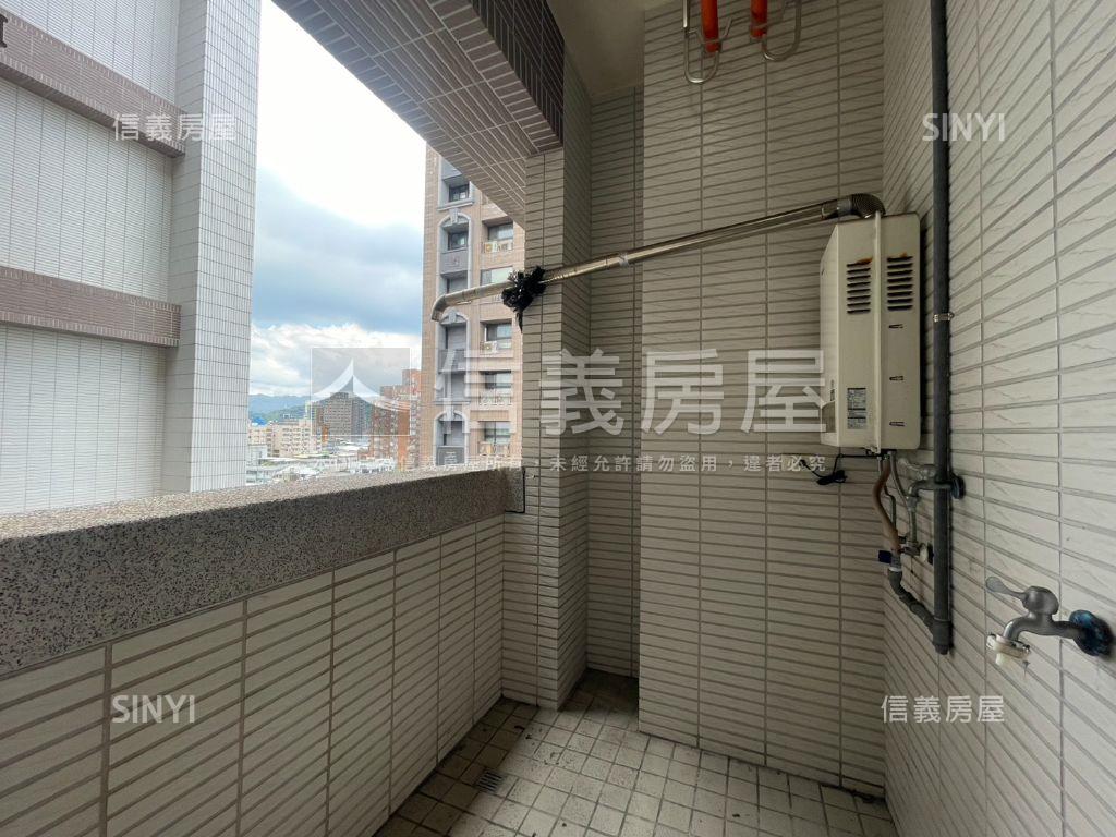 萬隆捷運高樓河景三房車位房屋室內格局與周邊環境