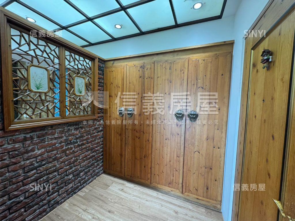 鹿特丹高樓視野景觀豪邸房屋室內格局與周邊環境