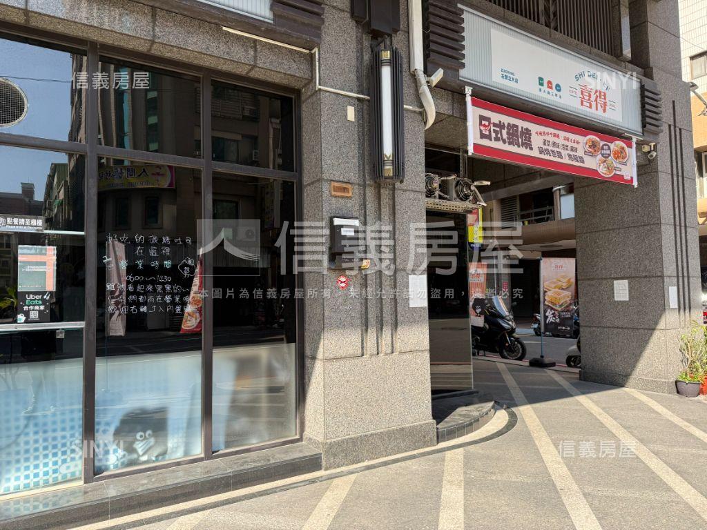 Ｒ１５黃金三角窗店面房屋室內格局與周邊環境