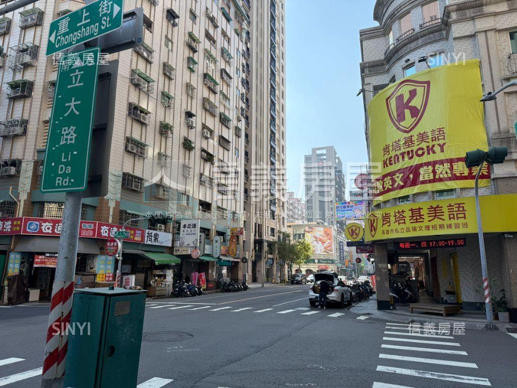 Ｒ１５黃金三角窗店面房屋室內格局與周邊環境