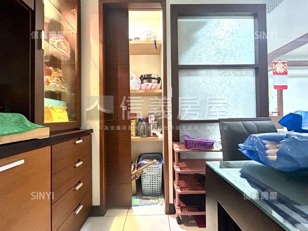 公園樹海景觀美屋房屋室內格局與周邊環境