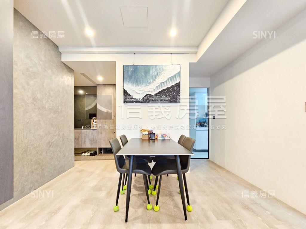 首綻全新智能裝潢美屋房屋室內格局與周邊環境