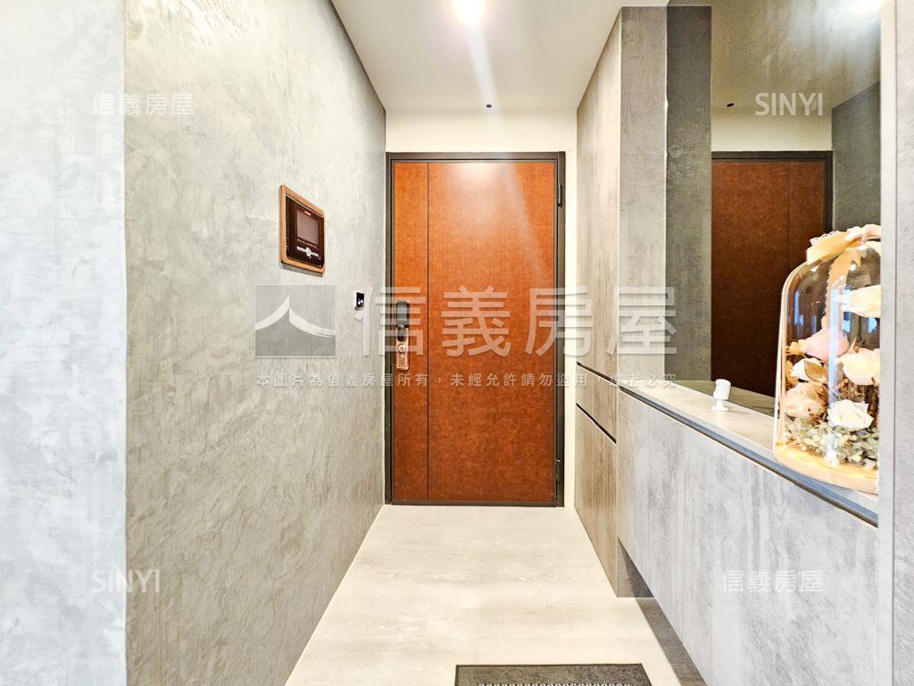 首綻全新智能裝潢美屋房屋室內格局與周邊環境