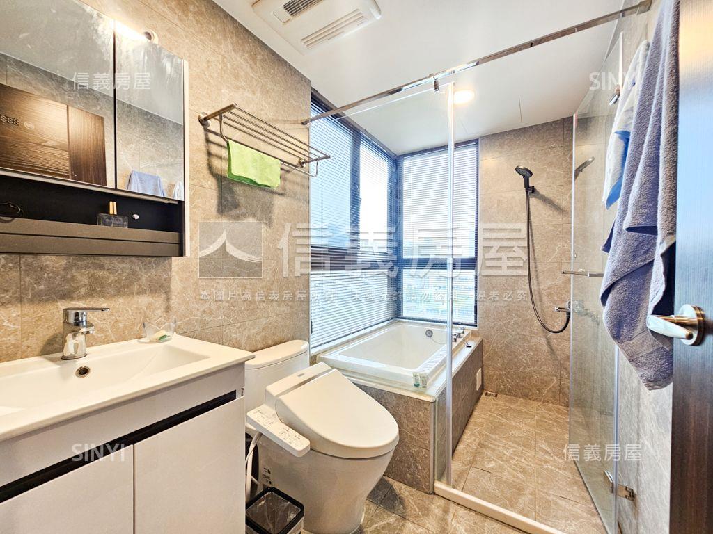 首綻全新智能裝潢美屋房屋室內格局與周邊環境