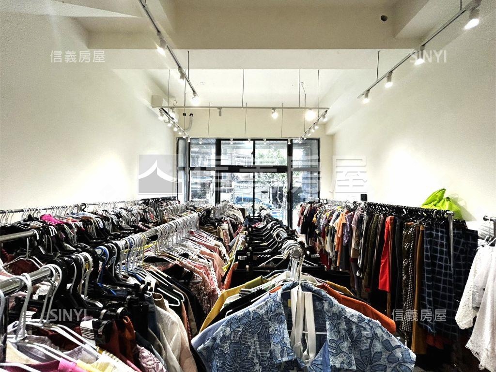 一、二樓前草景可住可辦房屋室內格局與周邊環境