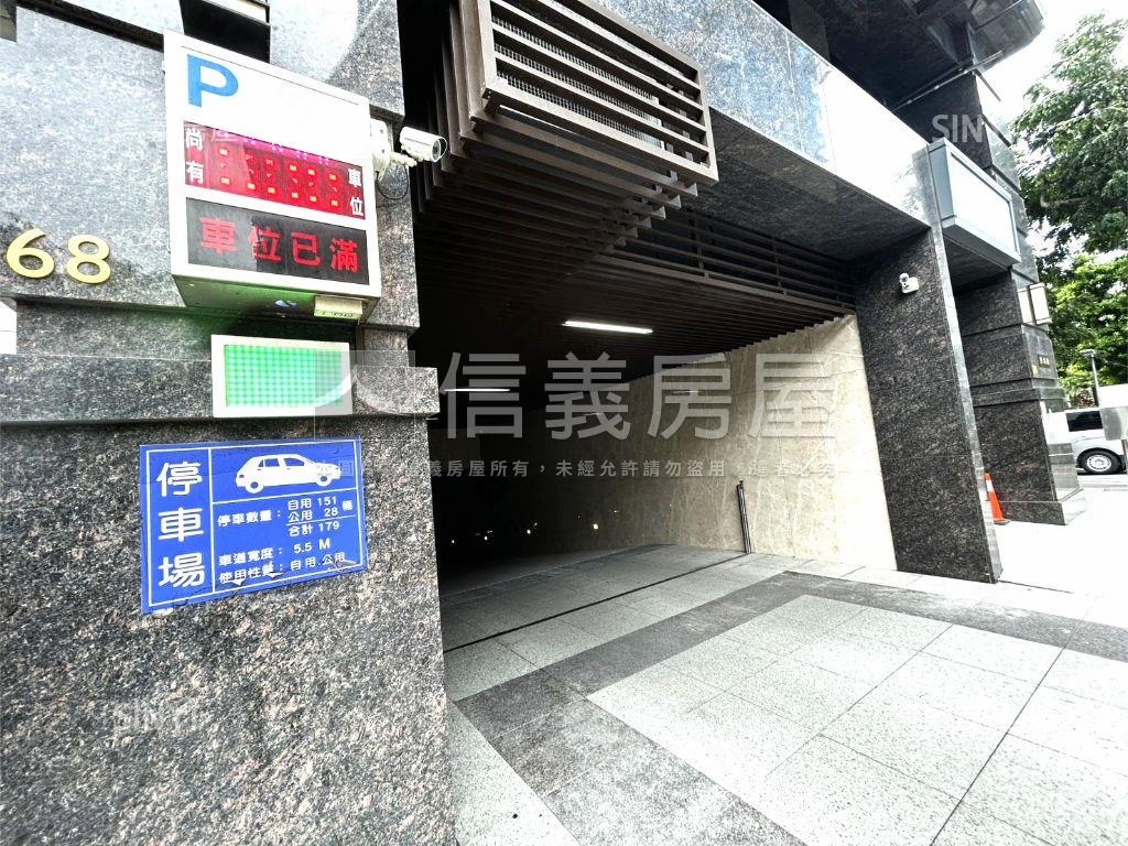 一、二樓前草景可住可辦房屋室內格局與周邊環境