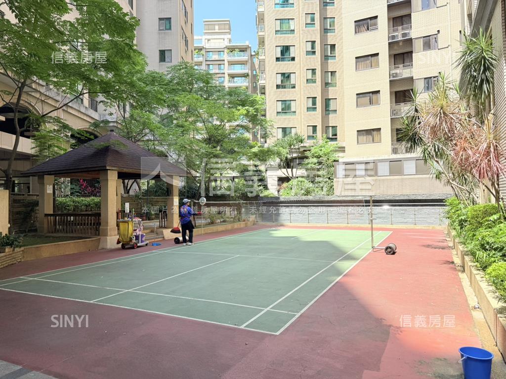 上城華美２房車位房屋室內格局與周邊環境