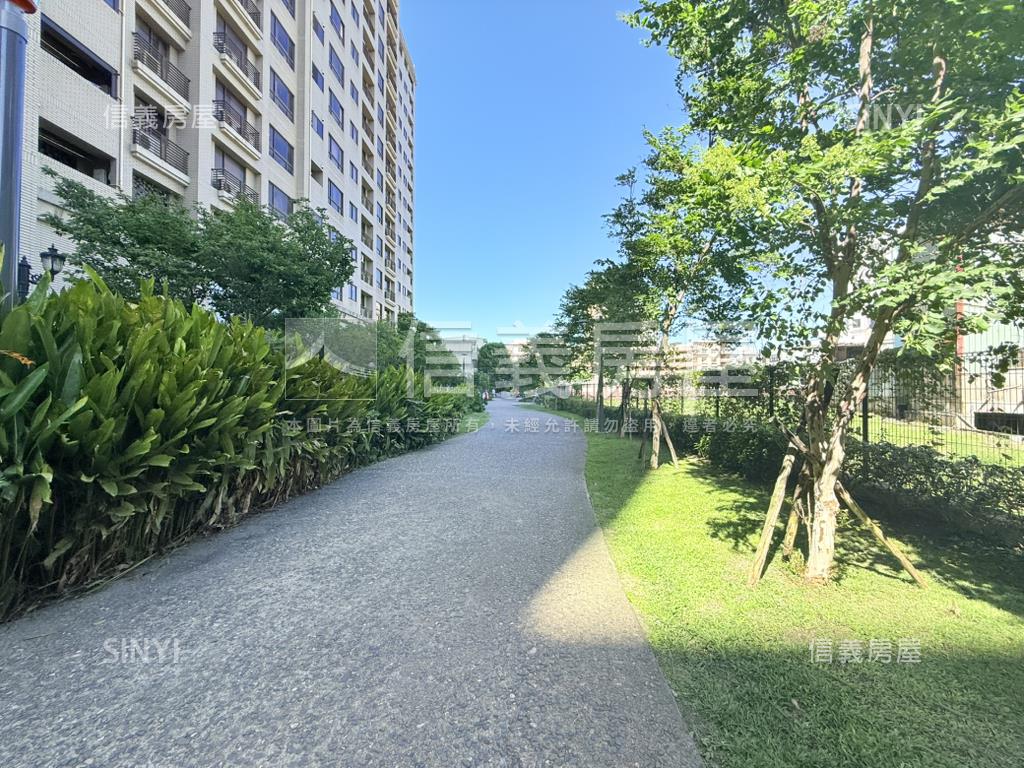 上城華美２房車位房屋室內格局與周邊環境