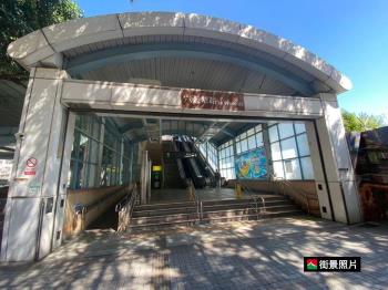 捷運三角窗連鎖店面