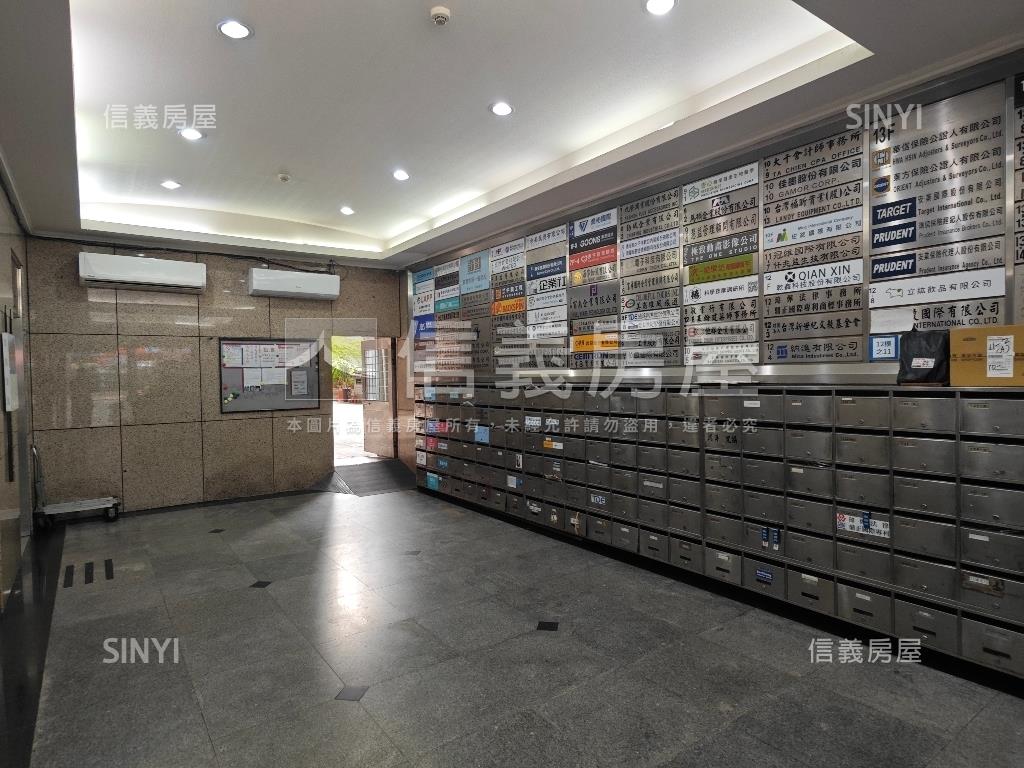 光復尚業邊間辦公房屋室內格局與周邊環境