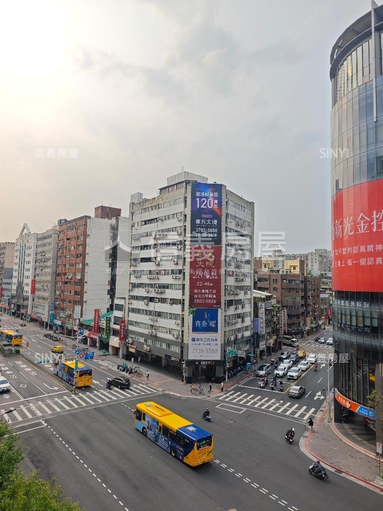 光復尚業邊間辦公房屋室內格局與周邊環境